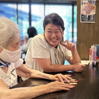 利用者さんといつもの談笑